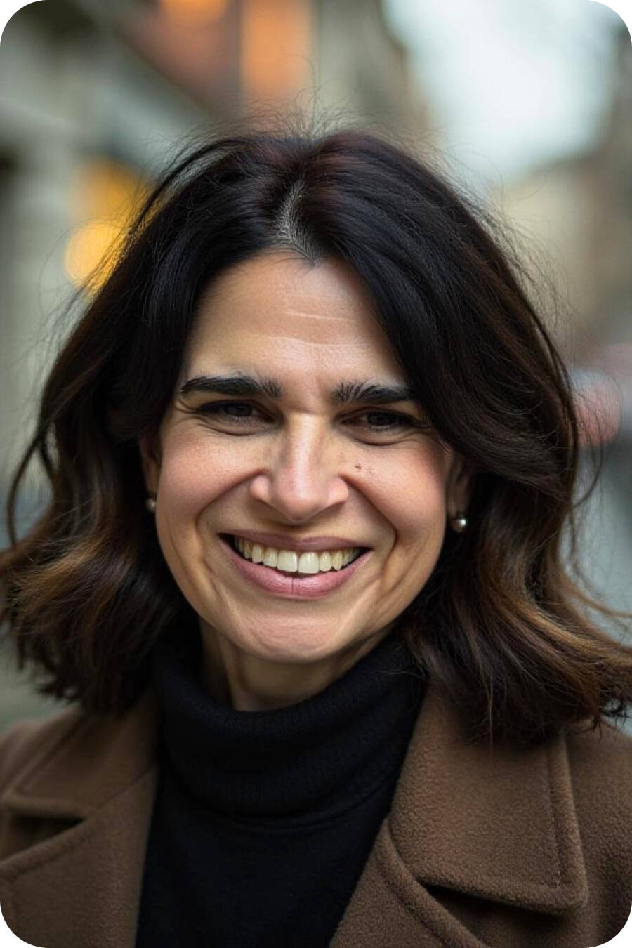 Ana Gonzalez Headshot